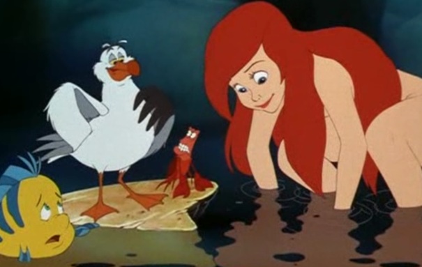 Je ne savais pas comment illustrer ce billet. Finalement, j'ai choisi cette image de quand Ariel la Petite Sirène se retrouve à poil : ça cadrait avec le principe du coup de la panne...